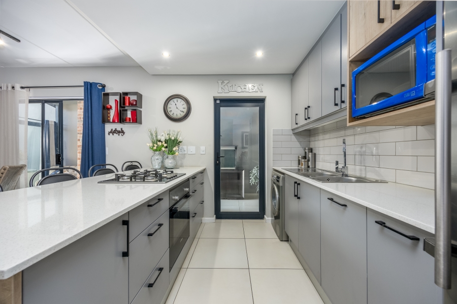 3 Bedroom Property for Sale in Haasendal Western Cape